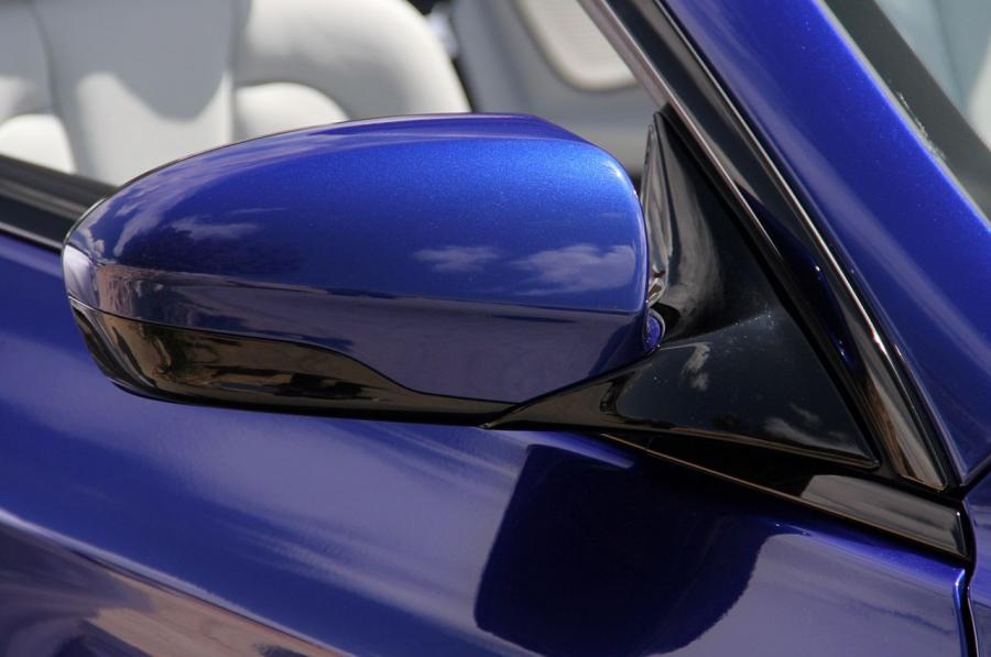  BMW M6 Convertible 2013 года  (фото 23 из 36)
